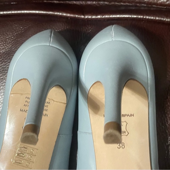 L.K. Bennett London Kay blue leather pumps with snake toe cap, EUC, size 38 - Picture 4 of 8